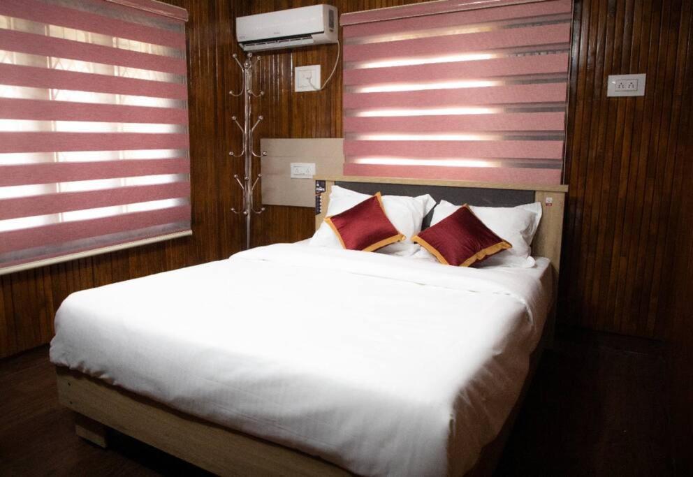Heal Hive Homestay Palakkad Esterno foto