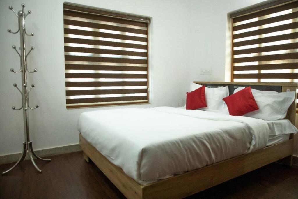 Heal Hive Homestay Palakkad Esterno foto